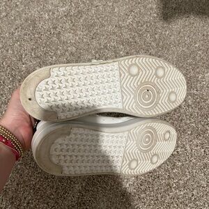 White Pure Stars with black back! These are a 39! I am an 8.5!